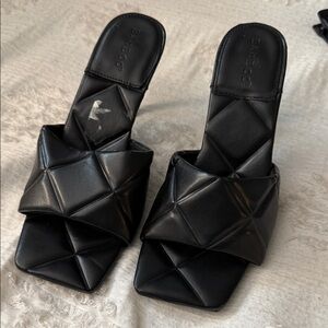 Bamboo Black Quilted Mules